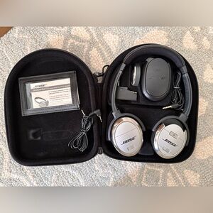 Bose Black and Silver Headphones with Case
